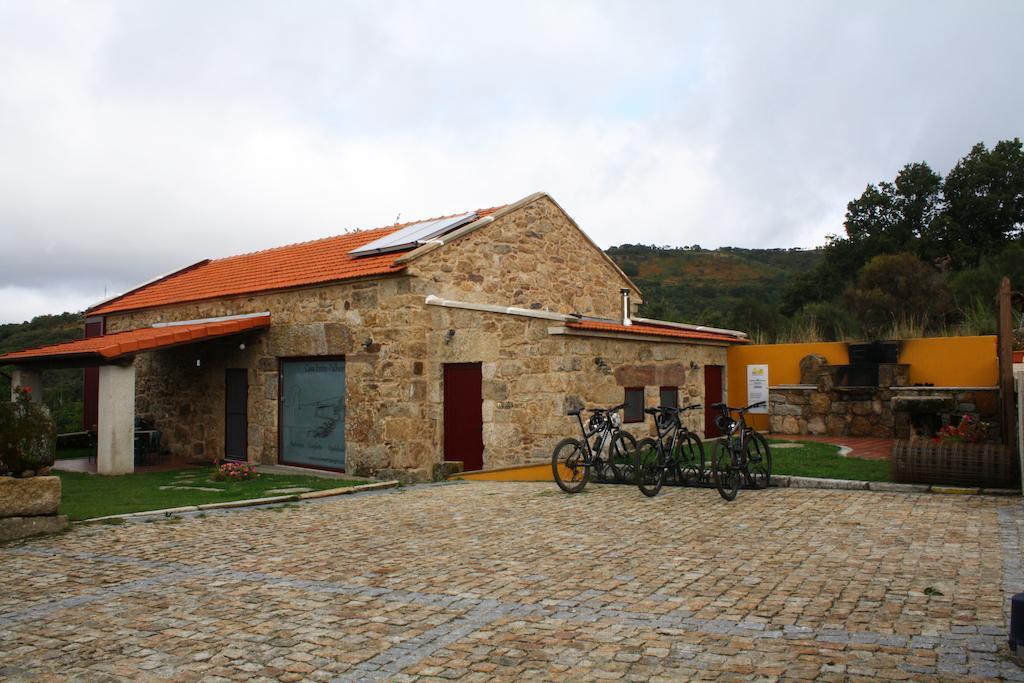 Casa Entre-Palheiros E Casa Do Canastro Монталегре Екстериор снимка